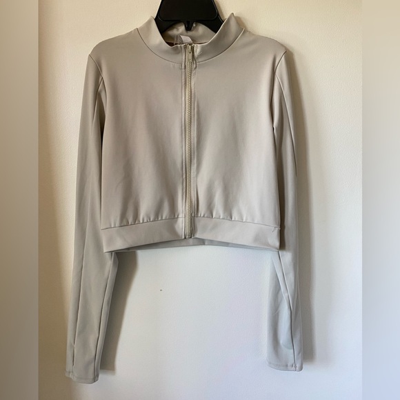 Fashion Nova Taupe Amalie Elevate Active Set - Picture 6 of 10